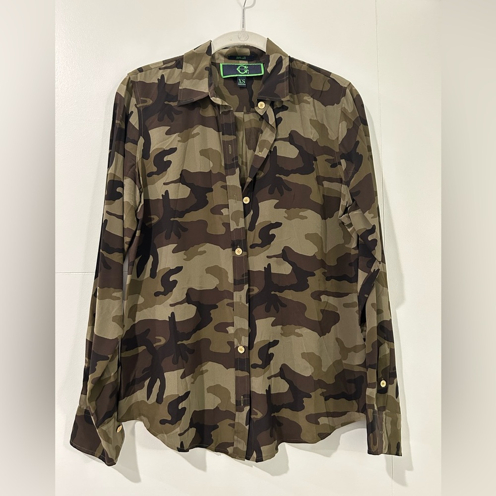 C Wonder Silk Camo Top with Gold Buttons